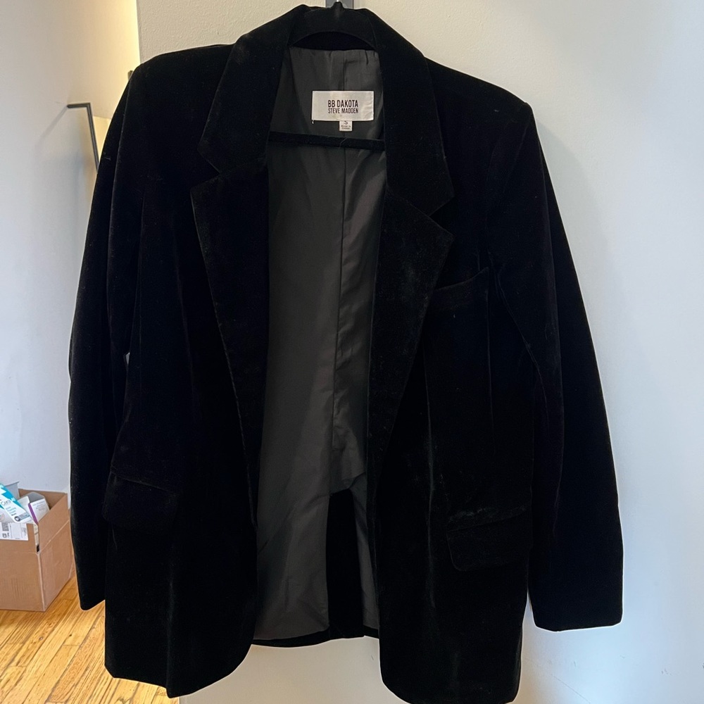 BB Dakota/Steve Madden Black Velvet Blazer